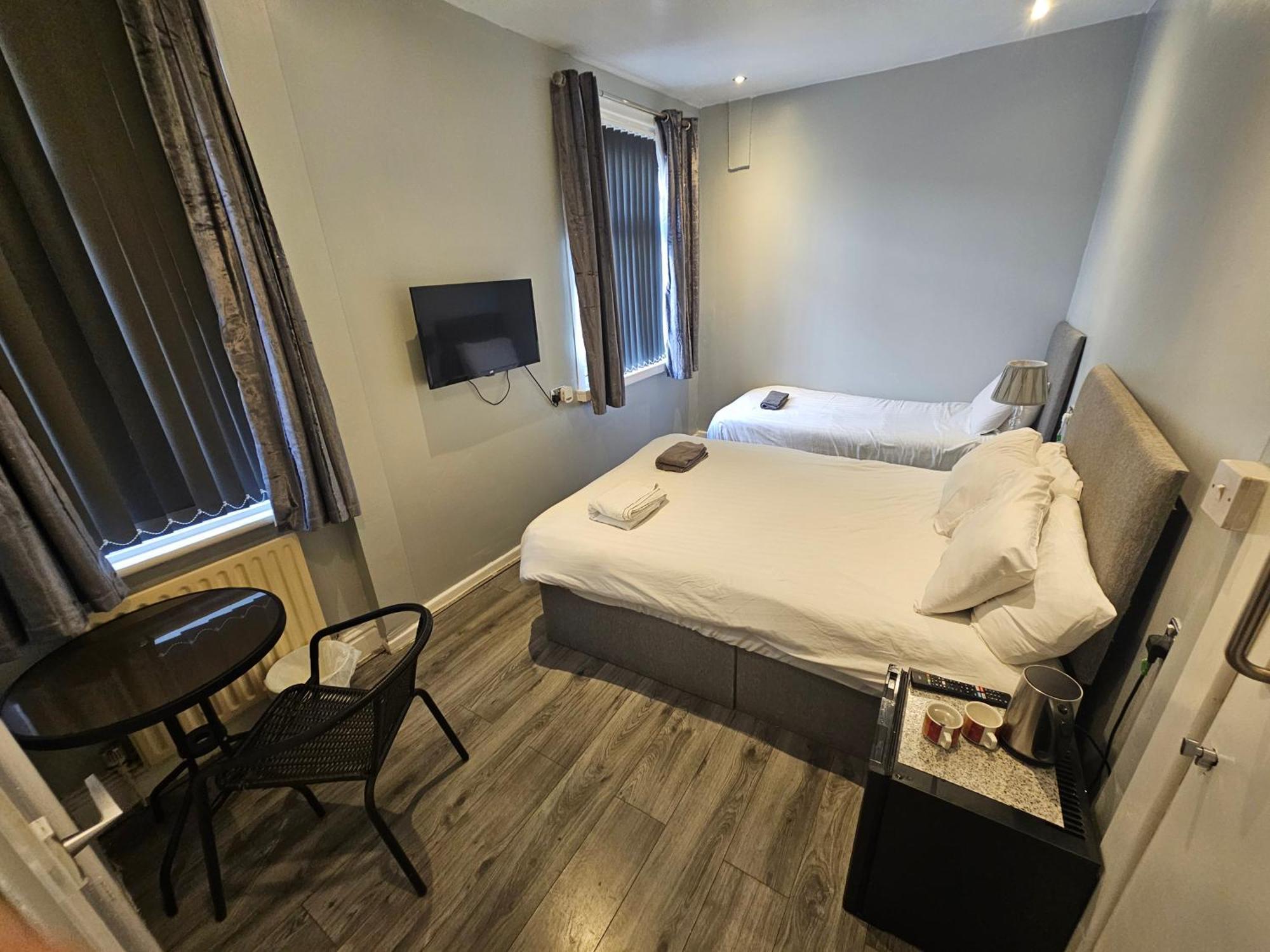 Tamarind Cove & Barrons Hotel Blackpool